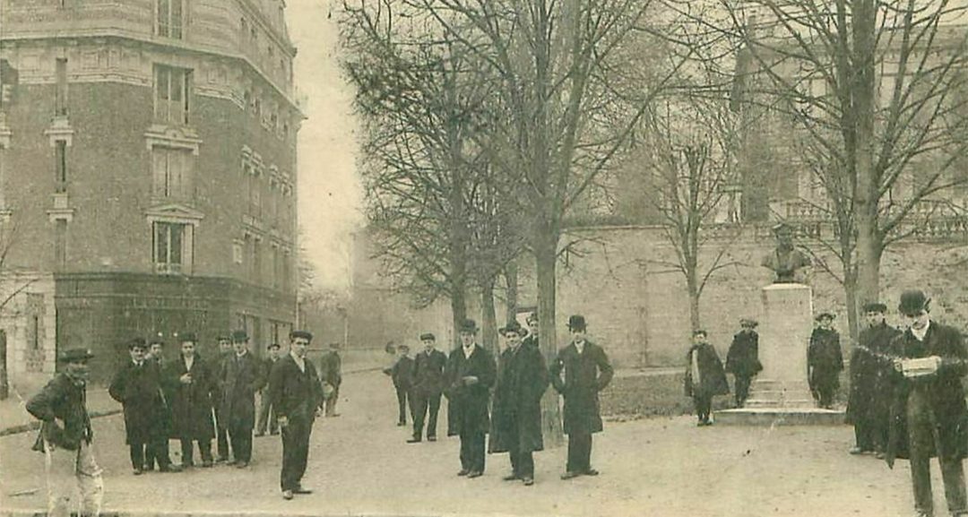 La rue de la République vue de la place Rabelais